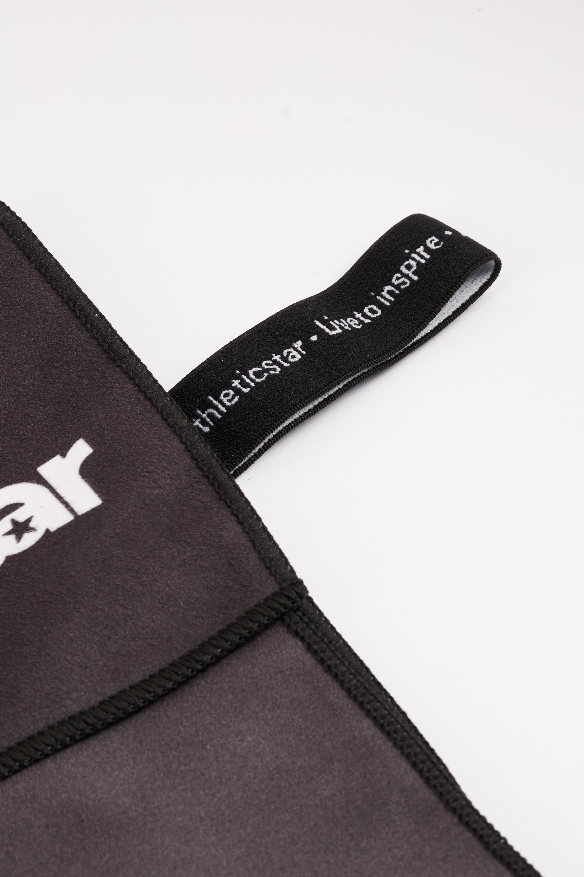Microfiber Gym Towel with Pocket | Inspire Collection